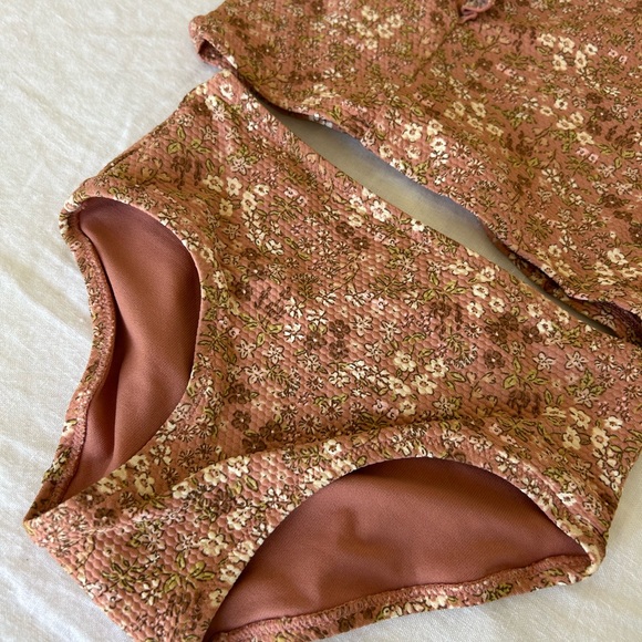 Girls rashguard set H&M size 3-4t Rylee and Cru style - Picture 3 of 6